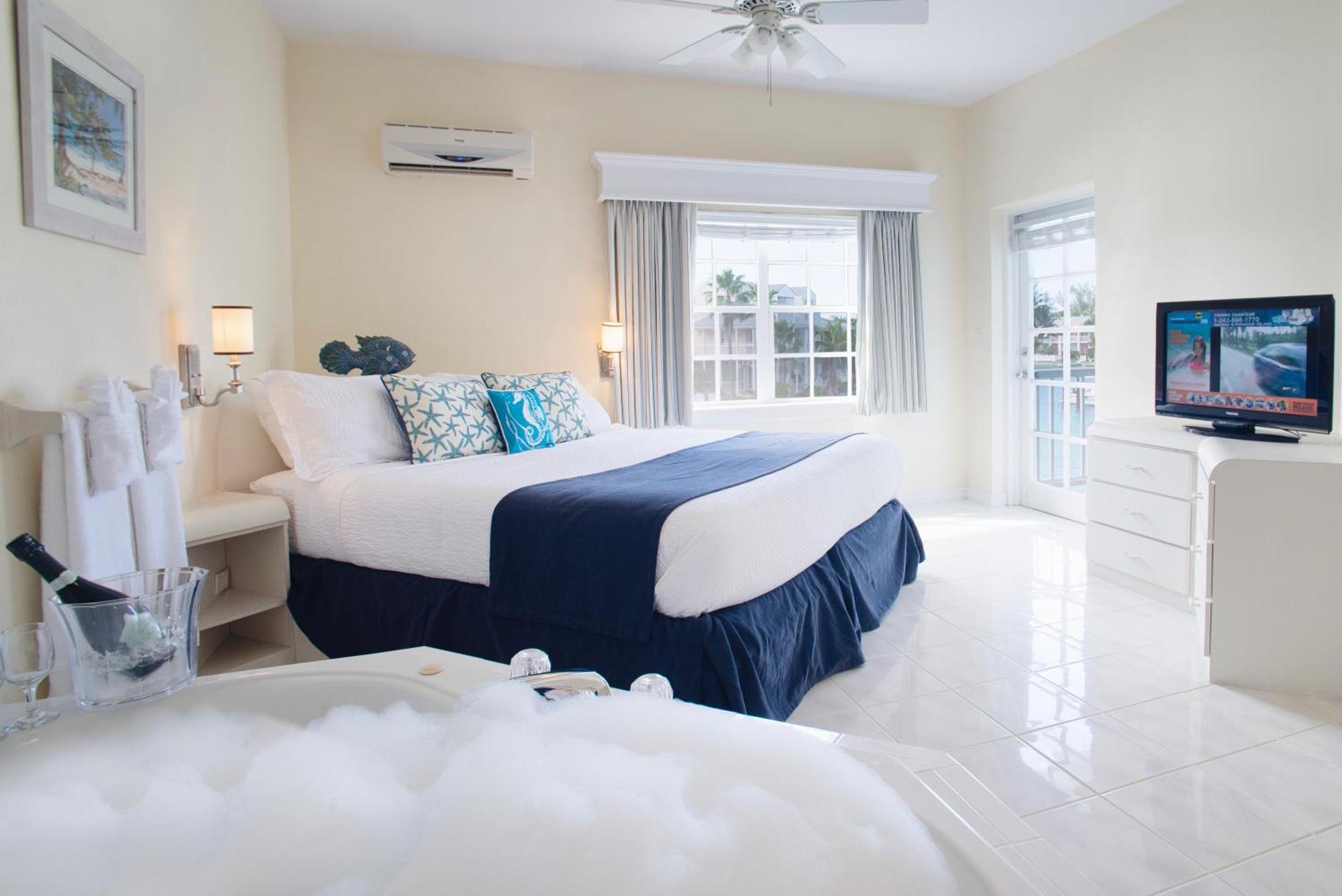 Sandyport Beach Resort Nassau Room photo