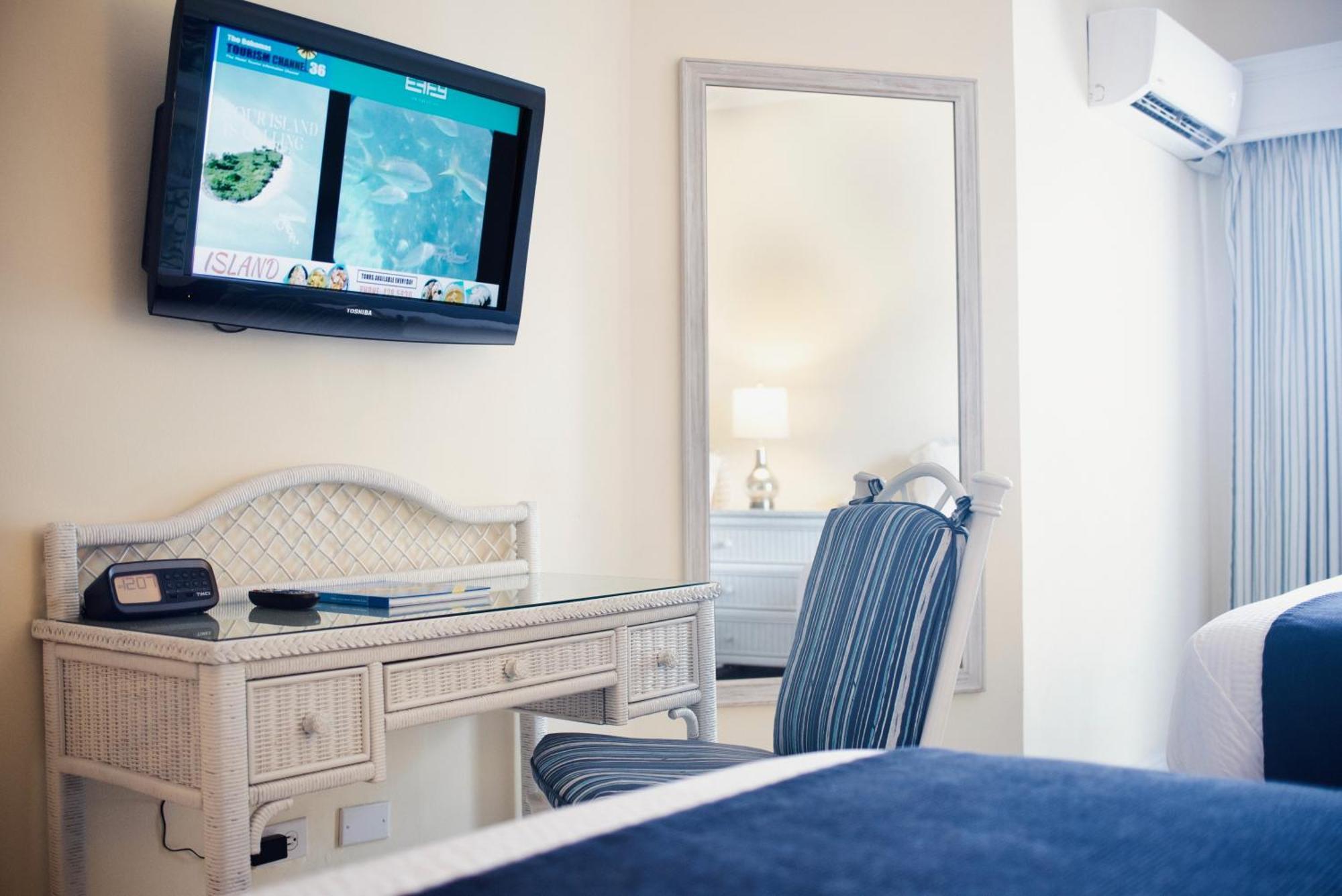 Sandyport Beach Resort Nassau Room photo